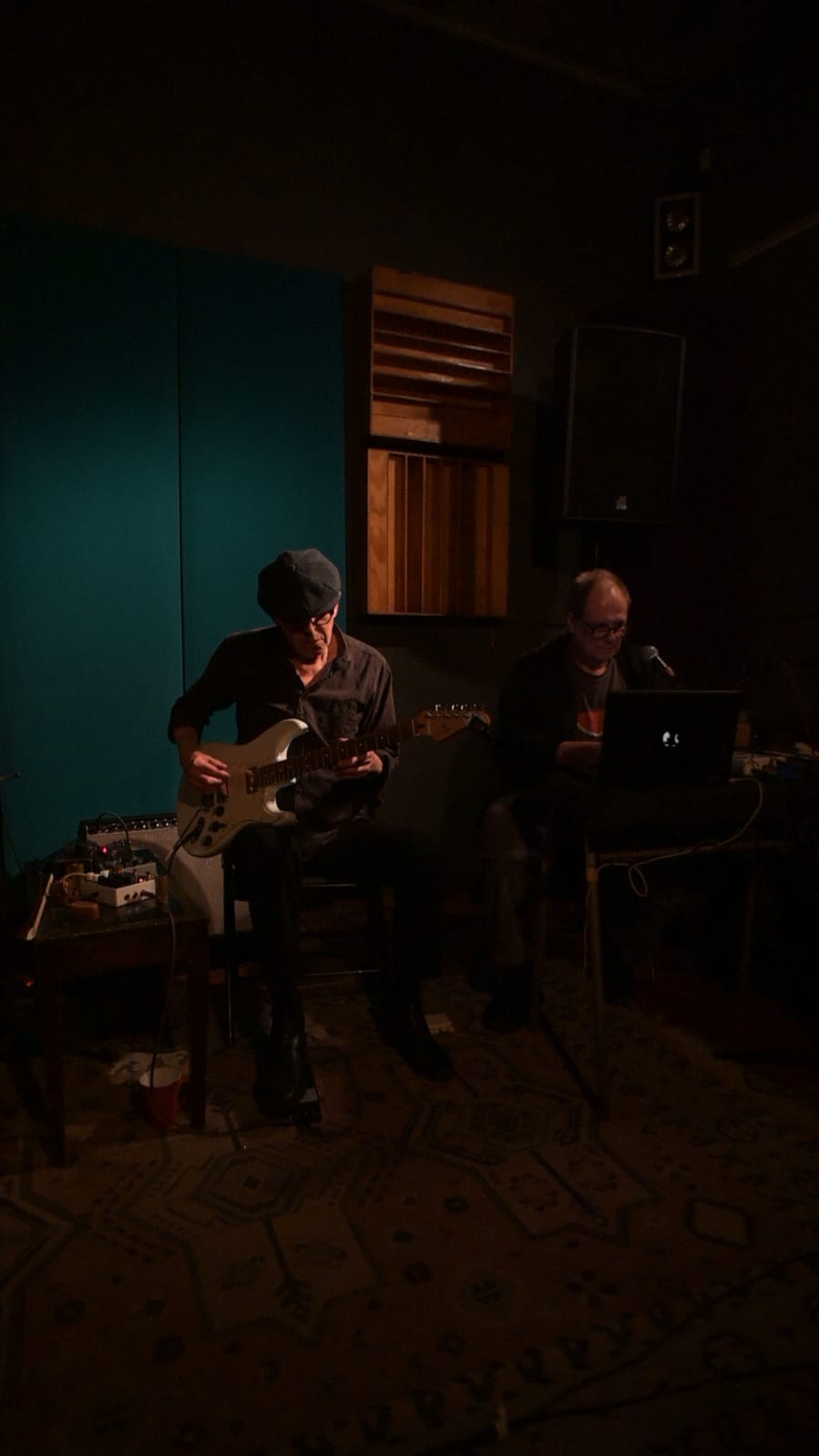 Schnee + Antonia Valladares + No Hnos Carrasco